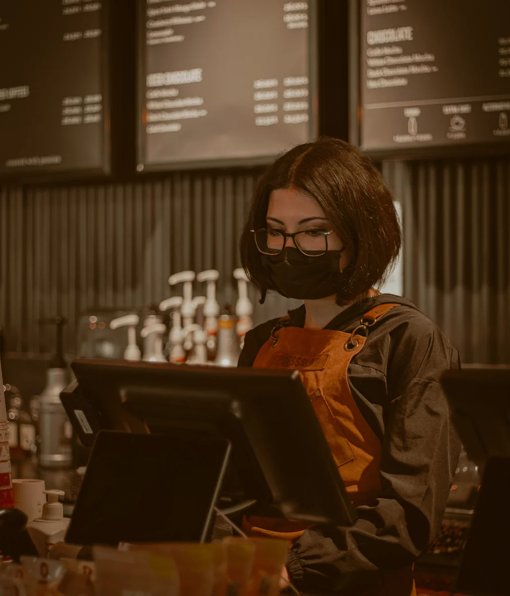 Restaurant operations technology environment